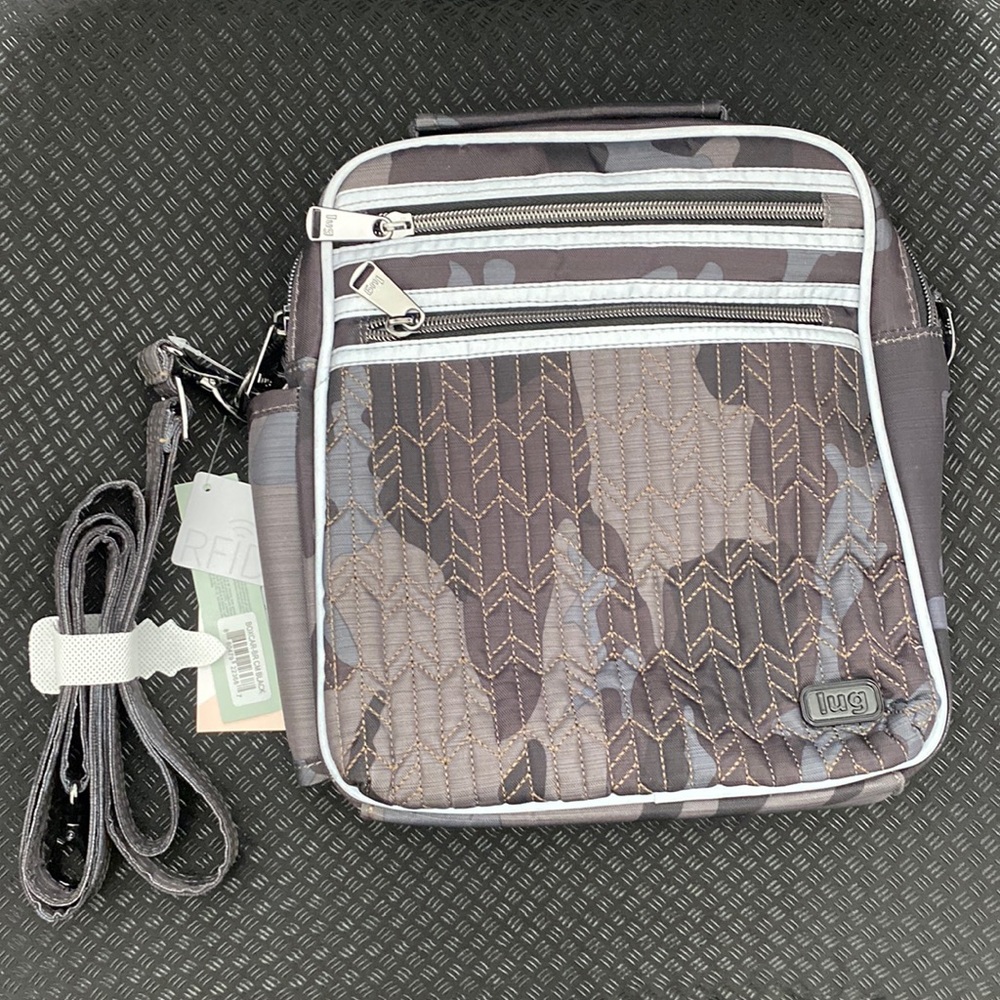 NEW Lug Boxcar crossbody/belt bag NWT in brushed camo black